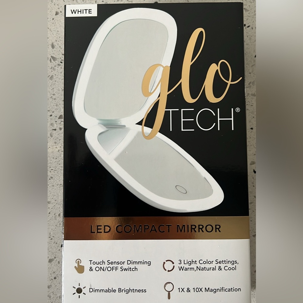 GLO TECH LED COMPACT MIRROR 1X & 10X MAGNIFICATION.  NEW